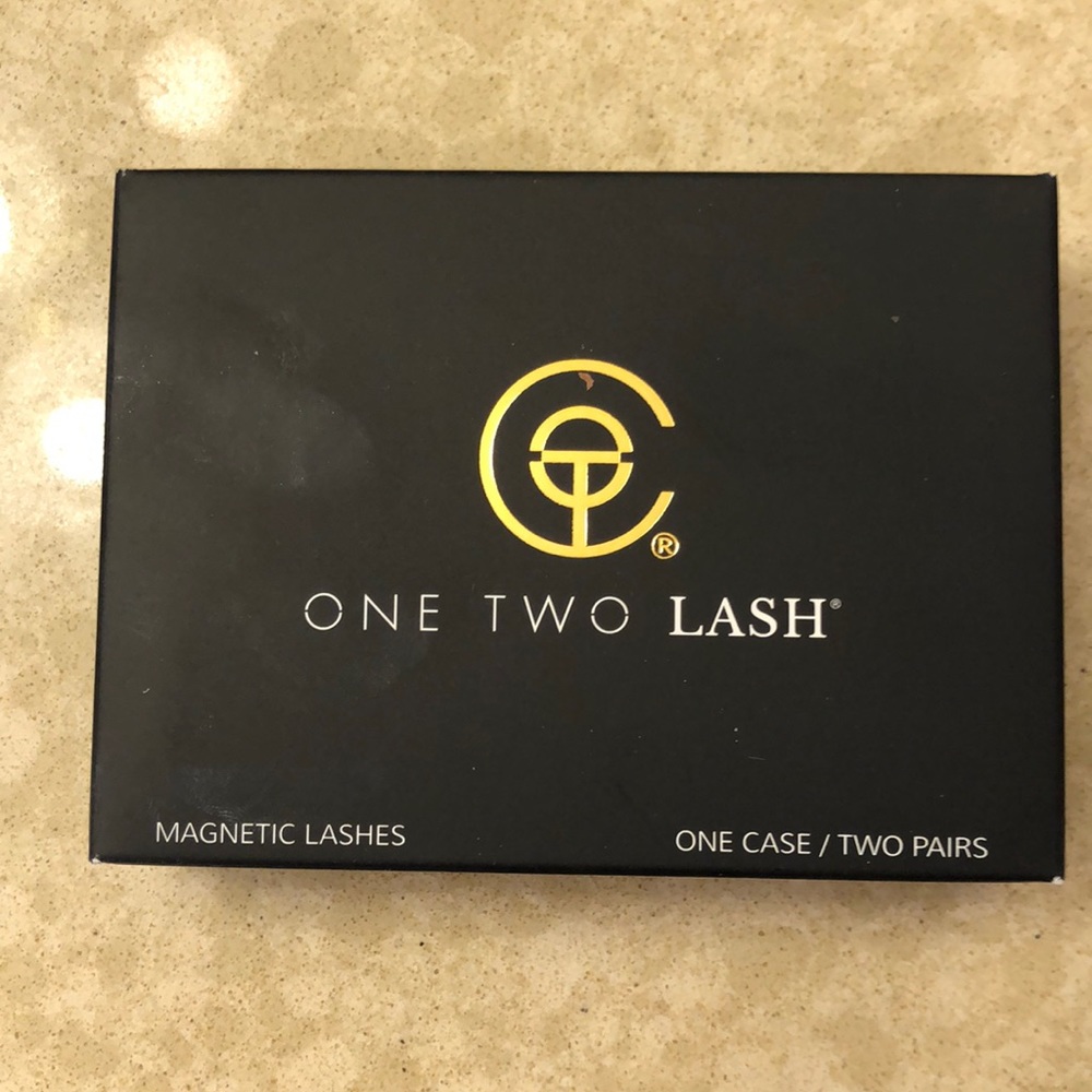 One Two Lash magnetic lashes